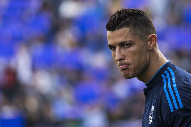 MALAGA, SPAIN - FEBRUARY 21: Cristiano Ronaldo of Real Madrid CF gestures prior to start the La Liga match between Malaga CF and Real Madrid CF at La Rosaleda Stadium on February 21, 2016 in Malaga, Spain.  (Photo by Gonzalo Arroyo Moreno/Getty Images)
