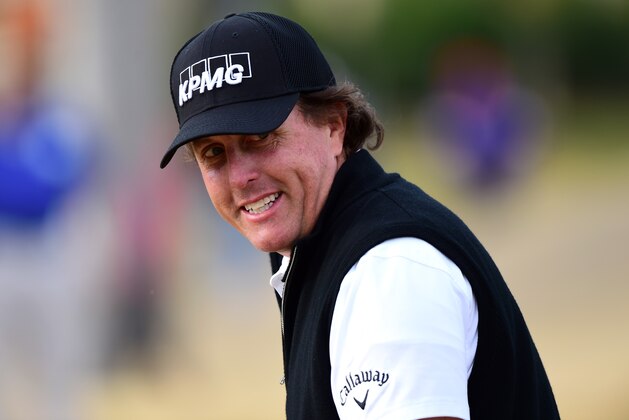 LA QUINTA, CA - JANUARY 22:  Phil Mickelson reacts after making a birdie on the 11th green during the second round of the CareerBuilder Challenge In Partnership With The Clinton Foundation on the Jack Nicklaus Tournament course at PGA West on January 22, 2016 in La Quinta, California.  (Photo by Harry How/Getty Images)