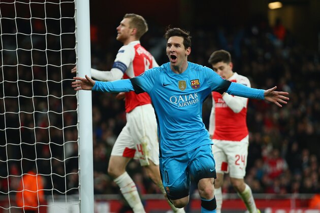 LONDON, ENGLAND - FEBRUARY 23: Lionel Messi of Barcelona celebrates scoring the opening goal during the UEFA Champions League round of 16 first leg match between Arsenal and Barcelona on February 23, 2016 in London, United Kingdom.  (Photo by Paul Gilham/Getty Images)