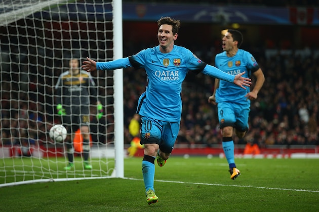 LONDON, ENGLAND - FEBRUARY 23: Lionel Messi of Barcelona celebrates scoring his second goal  during the UEFA Champions League round of 16 first leg match between Arsenal and Barcelona on February 23, 2016 in London, United Kingdom.  (Photo by Paul Gilham/Getty Images)