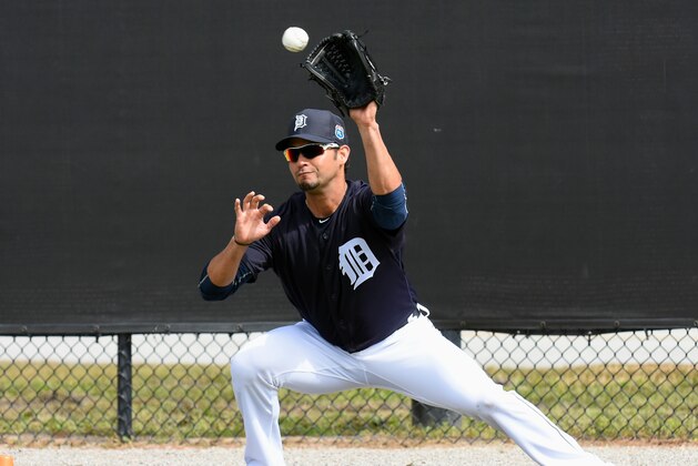 LAKELAND, FL - FEBRUARY 20:  Anibal Sanchez #19 of the Detroit Tigers fields during the rag ball drill during the Spring Training workout day at the TigerTown Facility on February 20, 2016 in Lakeland, Florida.  (Photo by Mark Cunningham/MLB Photos via Getty Images)