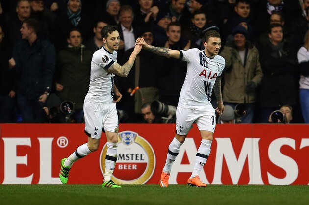 LONDON, ENGLAND - FEBRUARY 25 :  Ryan Mason of Tottenham Hotspur celebrates after he scores to make it 1-0 with Kieran Trippier of Tottenham Hotspur during the UEFA Europa League match between Tottenham Hotspur and Fiorentina at White Hart Lane on February 25, 2016 in London, United Kingdom.  (Photo by Catherine Ivill - AMA/Getty Images)