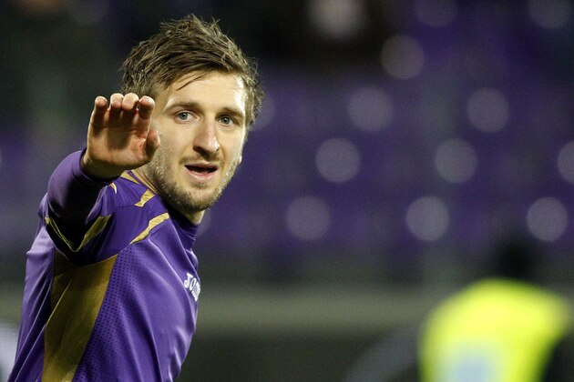 Fiorentina's Marko Marin reacts during the Group K Europe League soccer match between Fiorentina and FC Dinamo Minsk at the Artemio Franchi stadium in Florence, Italy, Thursday, Dec. 11, 2014. (AP Photo/Fabrizio Giovannozzi)