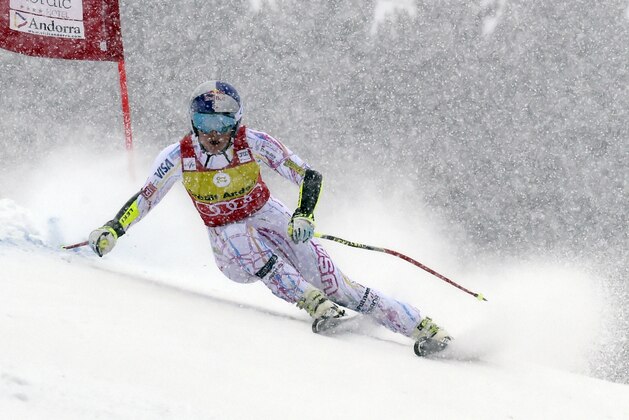 Lindsey Vonn, of the United States,  speeds down the course during a women's World Cup alpine ski super G race, in Soldeu, Andorra, Saturday, Feb. 27, 2016. (AP Photo/Pier Marco Tacca)