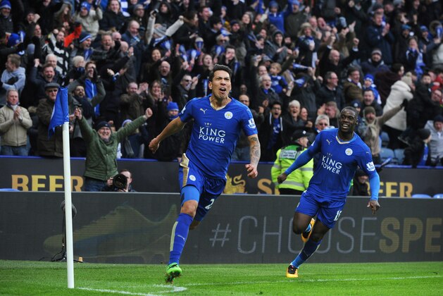 Leicester’s Leonardo Ulloa, left, celebrates after scoring against Norwich during the English Premier League soccer match between Leicester City and Norwich City at the King Power Stadium in Leicester, England, Saturday, Feb. 27, 2016. (AP Photo/Rui Vieira)