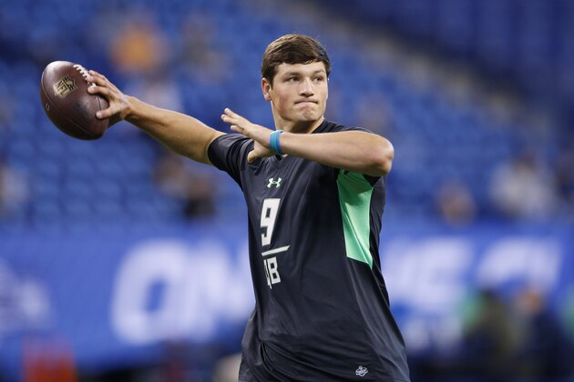 INDIANAPOLIS, IN - FEBRUARY 27: Quarterback Christian Hackenberg of Penn State throws during the 2016 NFL Scouting Combine at Lucas Oil Stadium on February 27, 2016 in Indianapolis, Indiana. (Photo by Joe Robbins/Getty Images)