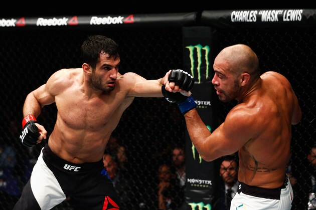 LONDON, ENGLAND - FEBRUARY 27:  Gegard Mousasi of Netherlands (L) and Thales Leites of Brazil (R) compete in their Middleweight bout during the UFC Fight Night held at at Indigo at The O2 Arena on February 27, 2016 in London, England.  (Photo by Dean Mouhtaropoulos/Zuffa LLC/Zuffa LLC via Getty Images)