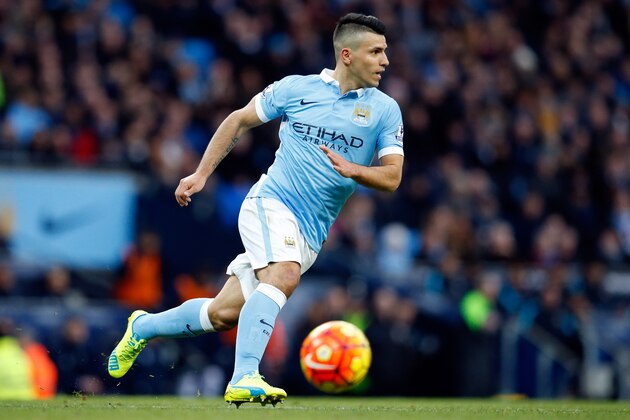 Manchester City's Sergio Aguero runs with the ball during the English Premier League soccer match between Manchester City and Tottenham Hotspur's at the Etihad Stadium in Manchester, England, Sunday Feb. 14, 2016. (AP Photo/Jon Super)