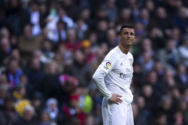 MADRID, SPAIN - FEBRUARY 27:  Cristiano Ronaldo of Real Madrid CF reacts as he fail to score during the La Liga match between Real Madrid CF and Club Atletico de Madrid at Estadio Santiago Bernabeu on February 27, 2016 in Madrid, Spain.  (Photo by Gonzalo Arroyo Moreno/Getty Images)