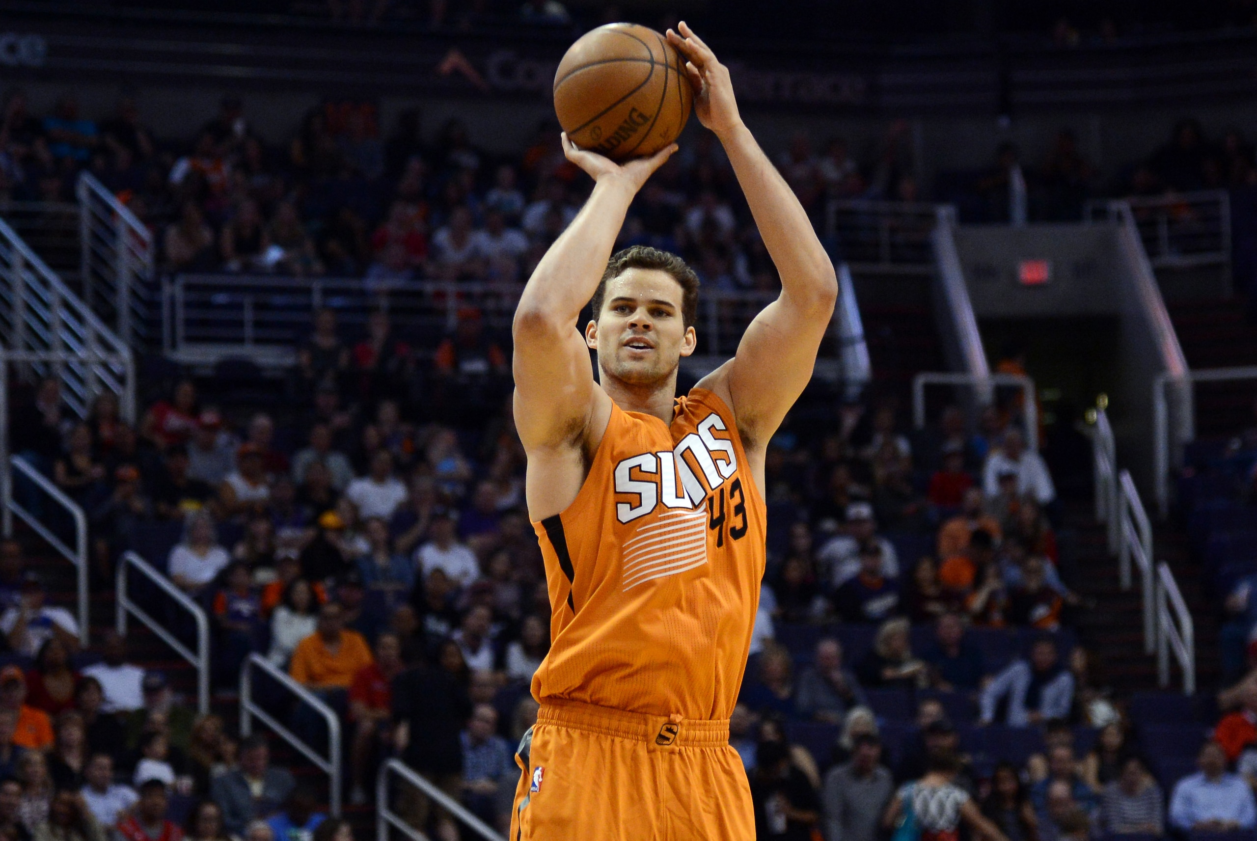 Feb 19, 2016; Phoenix, AZ, USA; Phoenix Suns Kris Humphries (43) shoots against the Houston Rockets during the first half at Talking Stick Resort Arena. Mandatory Credit: Joe Camporeale-USA TODAY Sports