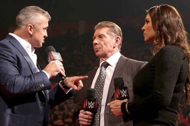 Shane McMahon reads his family the riot act