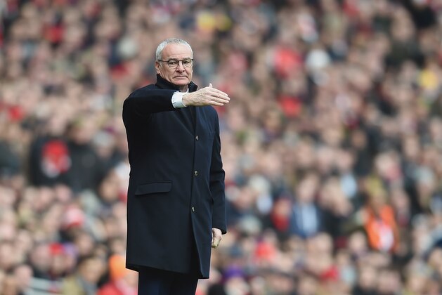 LONDON, ENGLAND - FEBRUARY 14:  Leicester City manager Claudio Ranieri look on during the Barclays Premier League match between Arsenal and Leicester City at the Emirates Stadium.  (Photo by Michael Regan/Getty Images)