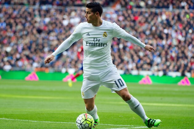 Real Madrid's Colombian midfielder James Rodriguez controls the ball during the Spanish league football match Real Madrid CF vs Club Atletico de Madrid at the Santiago Bernabeu stadium in Madrid on February 27, 2016. / AFP / CURTO DE LA TORRE        (Photo credit should read CURTO DE LA TORRE/AFP/Getty Images)