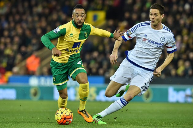 Norwich City's English midfielder Nathan Redmond (L) is challegened by Chelsea's Serbian midfielder Nemanja Matic (R) during the English Premier League football match between Norwich City and Chelsea at Carrow Road in Norwich, eastern England, on March 1, 2016.

 / AFP / BEN STANSALL / RESTRICTED TO EDITORIAL USE. No use with unauthorized audio, video, data, fixture lists, club/league logos or 'live' services. Online in-match use limited to 75 images, no video emulation. No use in betting, games or single club/league/player publications.  / RESTRICTED TO EDITORIAL USE. NO USE WITH UNAUTHORIZED AUDIO, VIDEO, DATA, FIXTURE LISTS, CLUB/LEAGUE LOGOS OR 'LIVE' SERVICES. ONLINE IN-MATCH USE LIMITED TO 75 IMAGES, NO VIDEO EMULATION. NO USE IN BETTING, GAMES OR SINGLE CLUB/LEAGUE/PLAYER PUBLICATIONS.        (Photo credit should read BEN STANSALL/AFP/Getty Images)