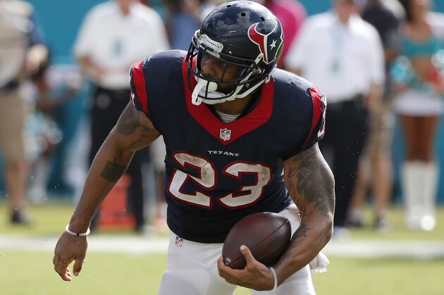 Houston Texans running back Arian Foster (23) runs the ball during the second half of an NFL football game against the Miami Dolphins, Sunday, Oct. 25, 2015 in Miami Gardens, Fla. (AP Photo/Wilfredo Lee) Houston Texans running back Arian Foster (23) runs the ball during the second half of an NFL football game against the Miami Dolphins, Sunday, Oct. 25, 2015 in Miami Gardens, Fla. (AP Photo/Wilfredo Lee)