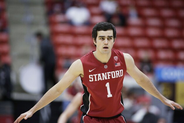Stanford's Christian Sanders (1) prepares to defend during the first half of an NCAA college basketball game against Washington State, Thursday, Feb. 18, 2016, in Pullman, Wash. (AP Photo/Young Kwak)