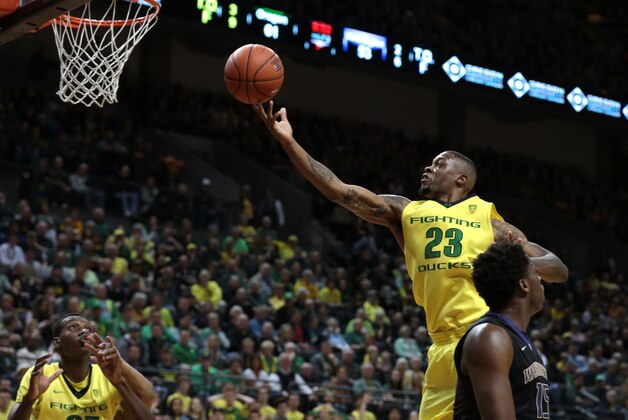 Feb 28, 2016; Eugene, OR, USA; Oregon Ducks forward Elgin Cook (23) shoots the ball in the second half against the Washington Huskies at Matthew Knight Arena. Mandatory Credit: Scott Olmos-USA TODAY Sports