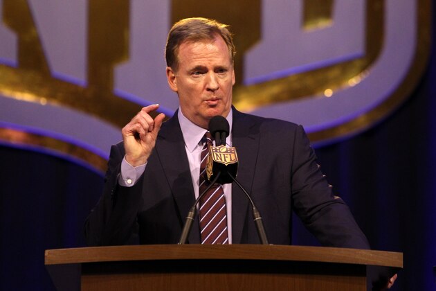 SAN FRANCISCO, CA - FEBRUARY 05:  NFL Commissioner Roger Goodell speaks during a press conference prior to Super Bowl 50 at the Moscone Center West on February 5, 2016 in San Francisco, California.  (Photo by Mike Lawrie/Getty Images)