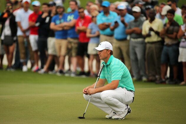 DORAL, FL - MARCH 03:  Jordan Spieth lines up a putt on the ninth hole during the first round of the World Golf Championships-Cadillac Championship at Trump National Doral Blue Monster Course on March 3, 2016 in Doral, Florida.  (Photo by Mike Ehrmann/Getty Images)