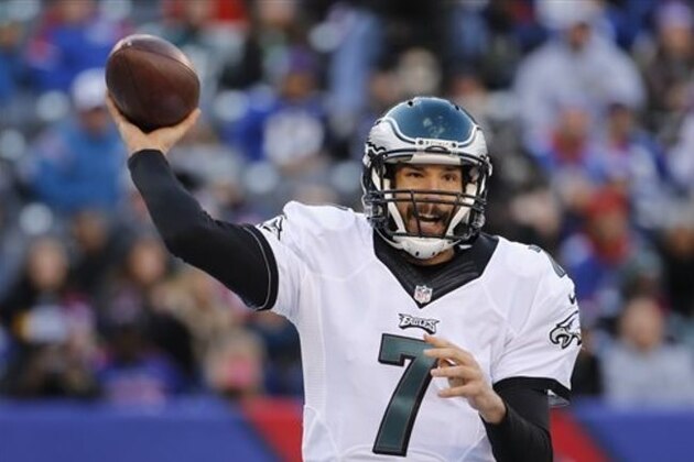FILE - In this Sunday, Jan. 3, 2016 file photo, Philadelphia Eagles quarterback Sam Bradford (7) passes the ball against the New York Giants during an NFL football game in East Rutherford, N.J. Sam Bradford has agreed to a two-year contract with the Philadelphia Eagles, Tuesday, March 1, 2016. (AP Photo/Julio Cortez, File)