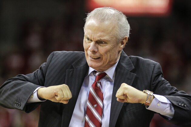 Wisconsin coach Bo Ryan reacts to his team during the second half of an NCAA college basketball game against Temple Saturday, Dec. 5, 2015, in Madison, Wis. Wisconsin won 76-60. (AP Photo/Andy Manis)