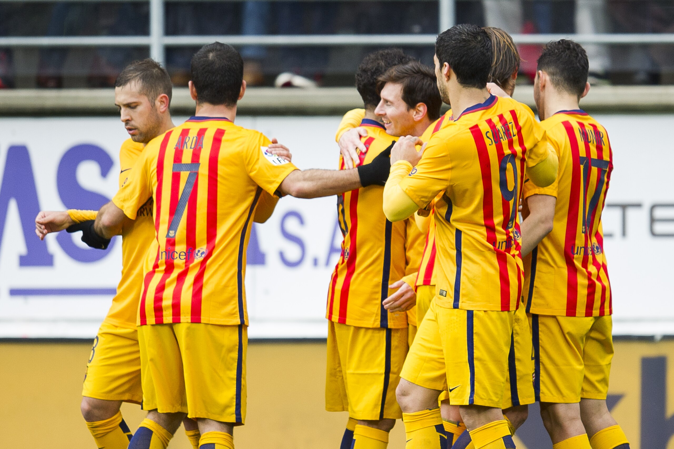 EIBAR, SPAIN - MARCH 06:  Lionel Messi of FC Barcelona celebrates after scoring his team's second goal during the La Liga match between SD Eibar and FC Barcelona at Ipurua Municipal Stadium on March 6, 2016 in Eibar, Spain.  (Photo by Juan Manuel Serrano Arce/Getty Images)