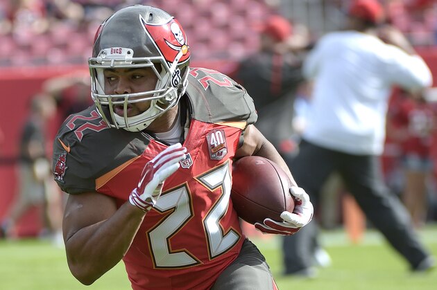 Tampa Bay Buccaneers running back Doug Martin (22) warms up before an NFL football game against the Chicago Bears in Tampa, Fla., Sunday, Dec. 27, 2015. (AP Photo/Phelan M. Ebenhack)