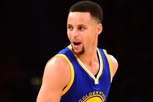 LOS ANGELES, CA - JANUARY 05: Stephen Curry LOS ANGELES, CA - JANUARY 05: Stephen Curry
