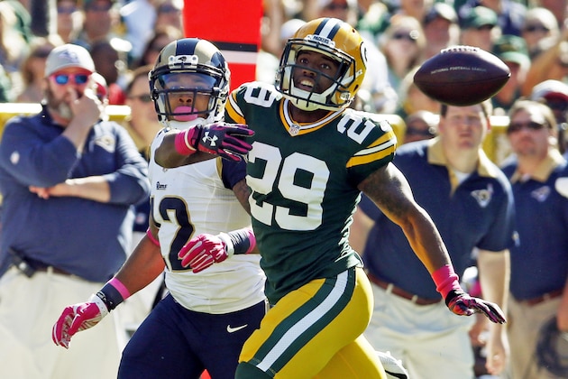 Green Bay Packers' Casey Hayward breaks up a pass intended for St. Louis Rams' Stedman Bailey during the first half an NFL football game Sunday, Oct. 11, 2015, in Green Bay, Wis. (AP Photo/Mike Roemer)