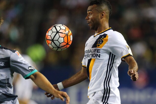 CARSON, CA - FEBRUARY 24: Ashley Cole of LA Galaxy  during the CONCACAF Champions League match between LA Galaxy and Santos Laguna at StubHub Center on February 24, 2016 in Carson, California.  (Photo by Matthew Ashton - AMA/Getty Images)