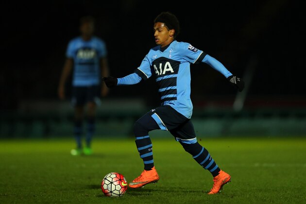 HIGH WYCOMBE, ENGLAND - MARCH 03:  Marcus Edwards of Spurs in action during the Barclays U21 Premier League match between Reading U21 and Tottenham Hotspur U21 at Adams Park on March 3, 2016 in High Wycombe, England.  (Photo by Richard Heathcote/Getty Images)