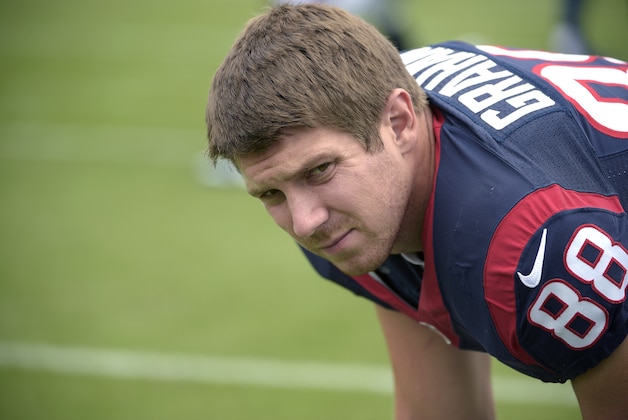 Houston Texans tight end Garrett Graham (88) warms up before an NFL football game against the Jacksonville Jaguars in Jacksonville, Fla., Sunday, Oct. 18, 2015. (AP Photo/Phelan M. Ebenhack)