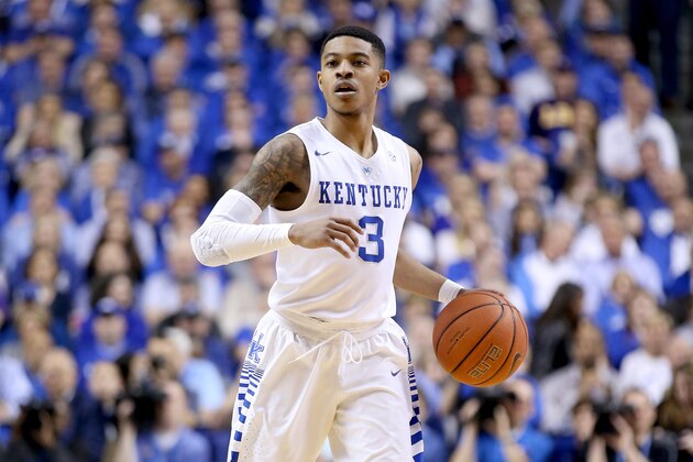 LEXINGTON, KY - MARCH 05:  Tyler Ulis #3 of the Kentucky Wildcats dribbles the ball in the game against the LSU Tigers at Rupp Arena on March 5, 2016 in Lexington, Kentucky.  (Photo by Andy Lyons/Getty Images)