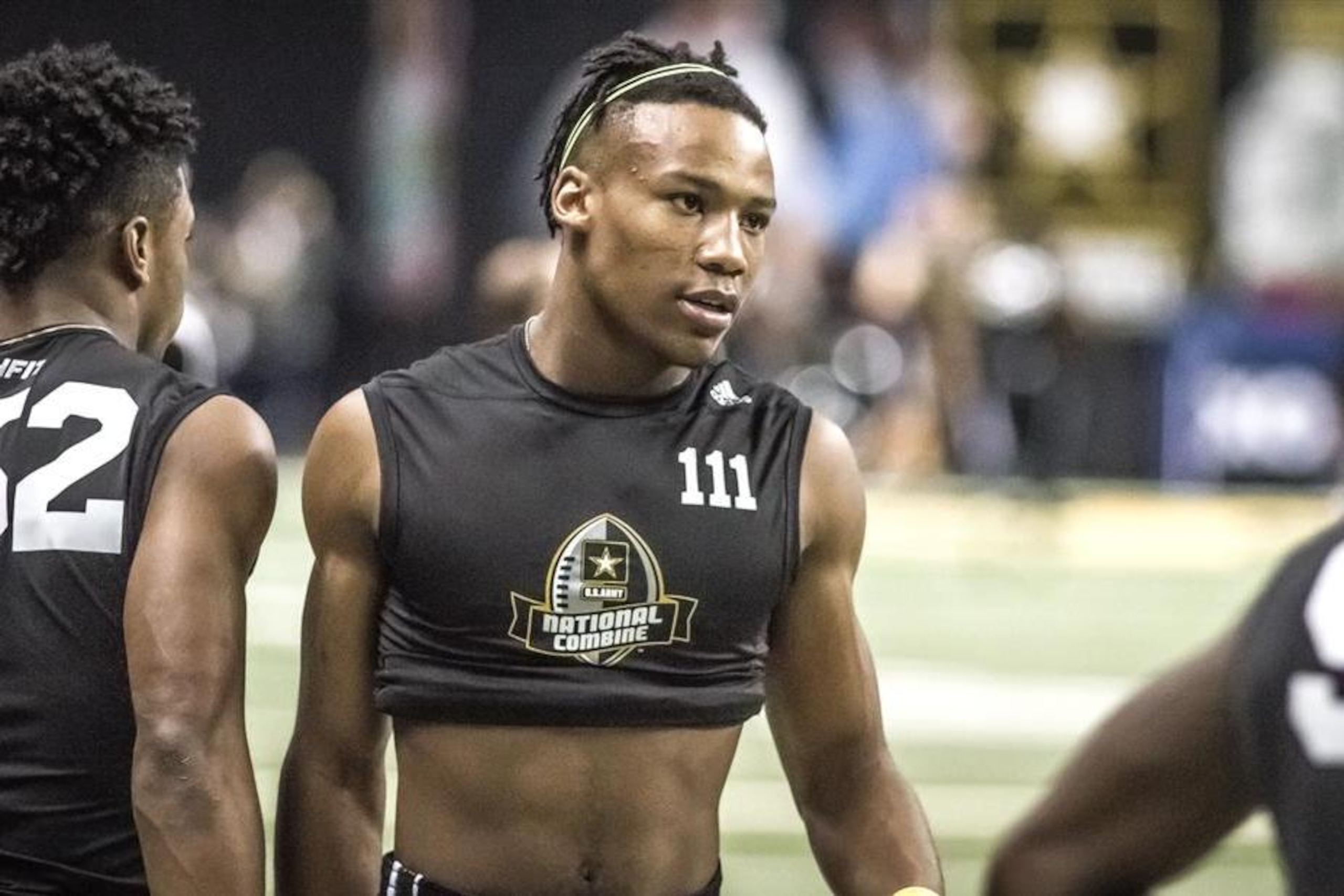 In a month's span, Oklahoma City 4-star cornerback Justin Broiles went from two offers to 33. He verbally committed to Oklahoma on Monday.