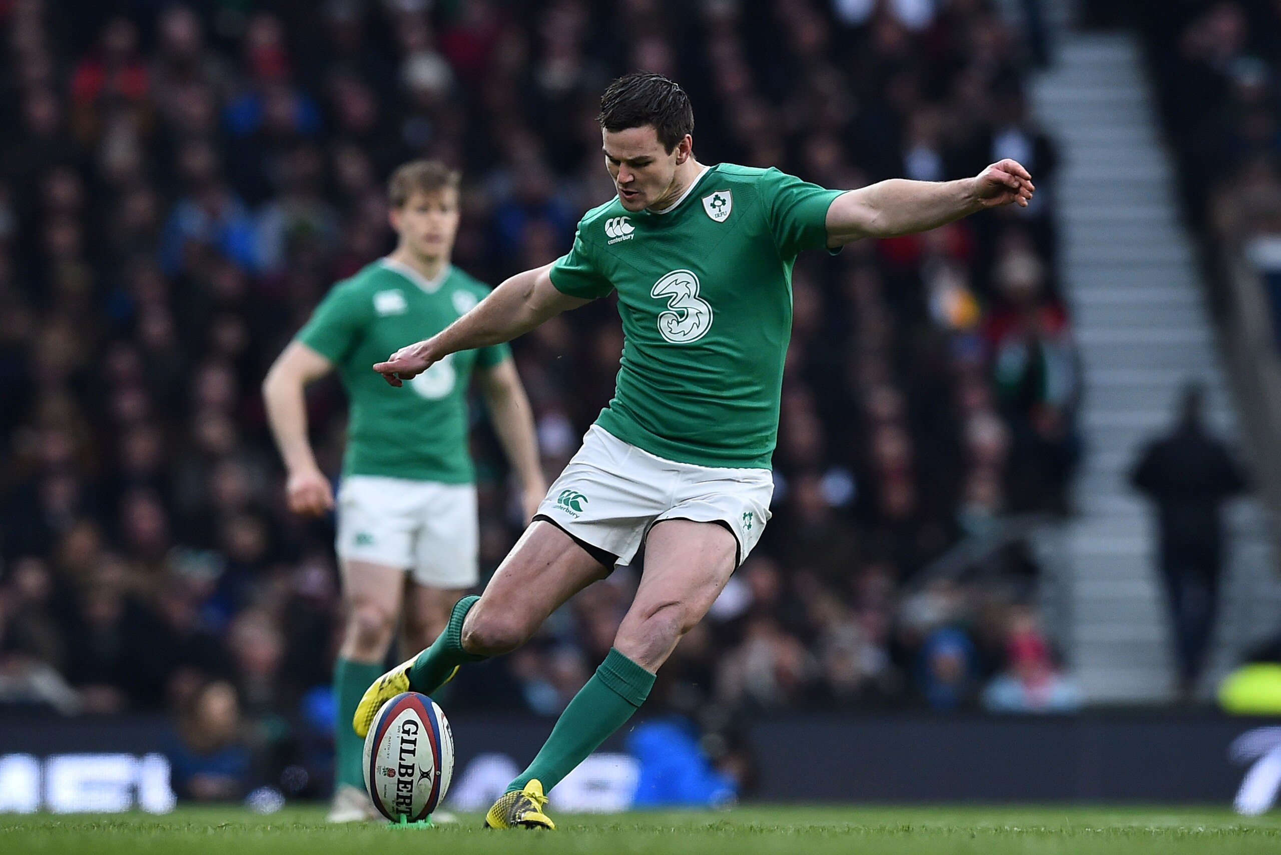 Ireland's full half Johnny Sexton scores a penalty kick during the Six Nations international rugby union match between England and Ireland at Twickenham in south west London on February 27, 2016.   / AFP / BEN STANSALL        (Photo credit should read BEN STANSALL/AFP/Getty Images)