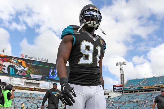 Dec 13, 2015; Jacksonville, FL, USA; Jacksonville Jaguars defensive end Chris Clemons (91) walks off the field during pre-game against the Indianapolis Colts at EverBank Field. The Jaguars won 51-16. Mandatory Credit: Jim Steve-USA TODAY Sports Dec 13, 2015; Jacksonville, FL, USA; Jacksonville Jaguars defensive end Chris Clemons (91) walks off the field during pre-game against the Indianapolis Colts at EverBank Field. The Jaguars won 51-16. Mandatory Credit: Jim Steve-USA TODAY Sports