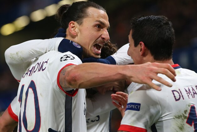 LONDON, ENGLAND - MARCH 09:  Zlatan Ibrahimovic of Paris Saint Germain celebrates after he scores during the UEFA Champions League Round of 16 Second Leg match between Chelsea and Paris Saint-Germain at Stamford Bridge on March 09, 2016 in London, England. (Photo by Ian MacNicol/Getty Images)