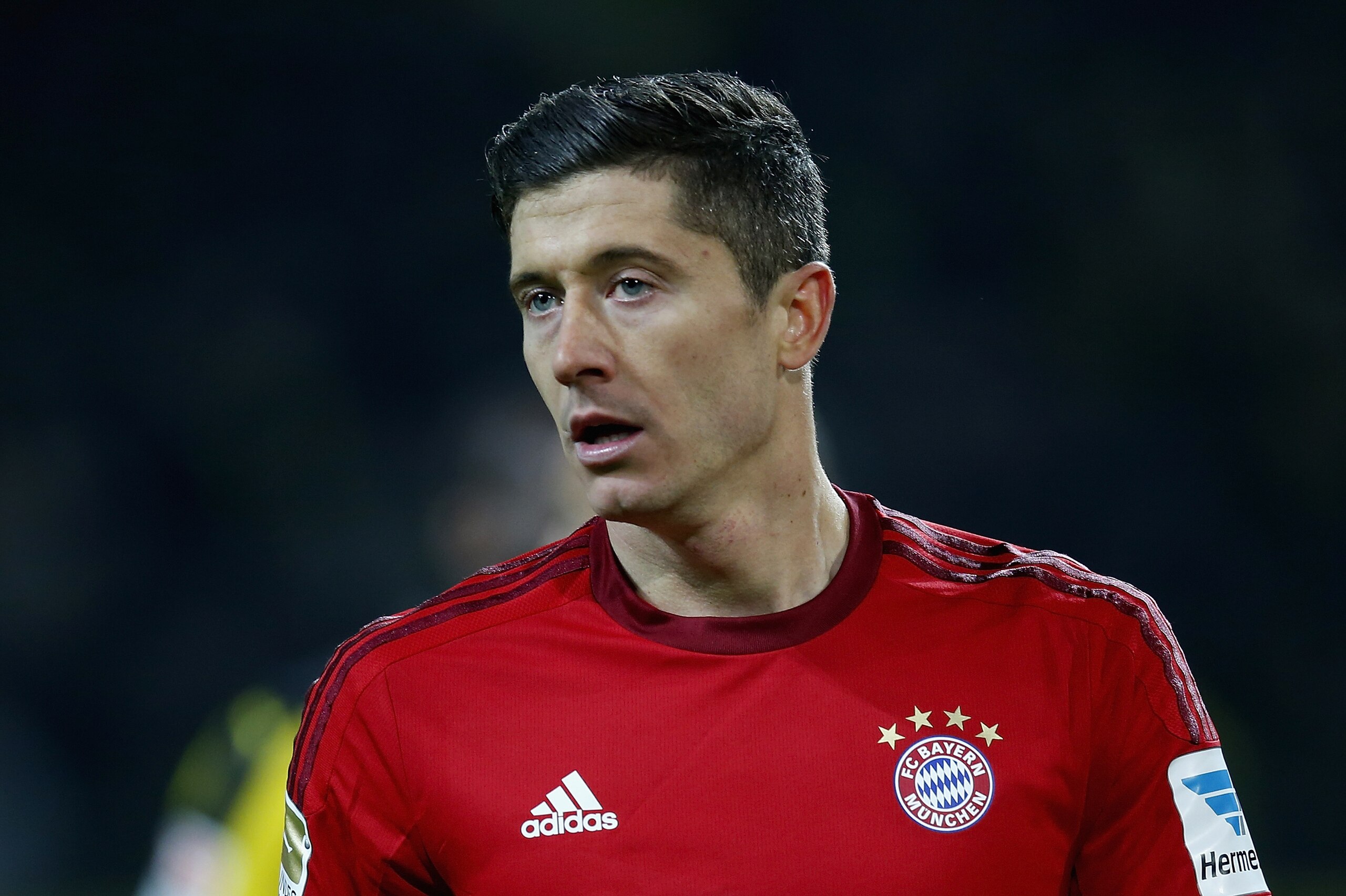DORTMUND, GERMANY - MARCH 05:  Robert Lewandowski of Bayern Munich looks on during the Bundesliga match between Borussia Dortmund and FC Bayern Muenchen at Signal Iduna Park on March 5, 2016 in Dortmund, Germany.bs  (Photo by Boris Streubel/Getty Images)
