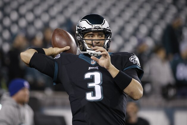 Philadelphia Eagles' Mark Sanchez warms up before an NFL football game against the Arizona Cardinals, Sunday, Dec. 20, 2015, in Philadelphia. (AP Photo/Matt Rourke)