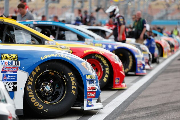 AVONDALE, AZ - MARCH 11: Cars line the grid during qualifying for the NASCAR Sprint Cup Series Good Sam 500 at Phoenix International Raceway on March 11, 2016 in Avondale, Arizona.  (Photo by Christian Petersen/Getty Images)