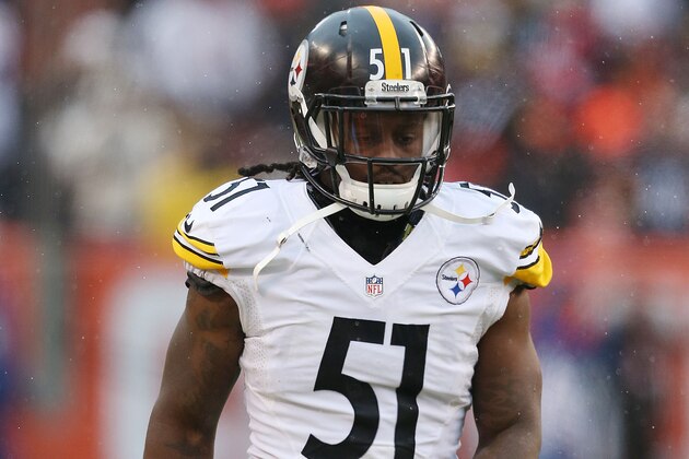 Pittsburgh Steelers inside linebacker Sean Spence (51) against the Cleveland Browns during the second half of an NFL football game, Sunday, Jan. 3, 2016, in Cleveland. (AP Photo/Ron Schwane)