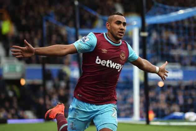 LIVERPOOL, ENGLAND - MARCH 05:  Dimitri Payet of West Ham United celebrates scoring his team's third goal during the Barclays Premier League match between Everton and West Ham United at Goodison Park on March 5, 2016 in Liverpool, England.  (Photo by Gareth Copley/Getty Images)