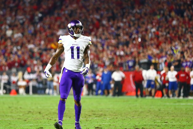 Dec 10, 2015; Glendale, AZ, USA; Minnesota Vikings wide receiver Mike Wallace (11) against the Arizona Cardinals at University of Phoenix Stadium. The Cardinals defeated the Vikings 23-20. Mandatory Credit: Mark J. Rebilas-USA TODAY Sports