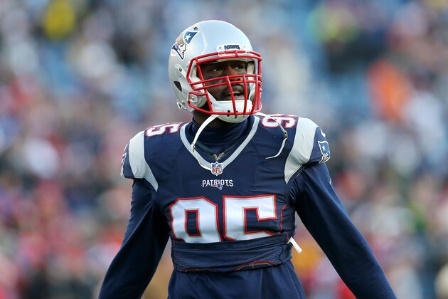 FOXBORO, MA - JANUARY 16:  Chandler Jones #95 of the New England Patriots looks on during warm ups prior to the AFC Divisional Playoff Game against the Kansas City Chiefs at Gillette Stadium on January 16, 2016 in Foxboro, Massachusetts.  (Photo by Maddie Meyer/Getty Images)