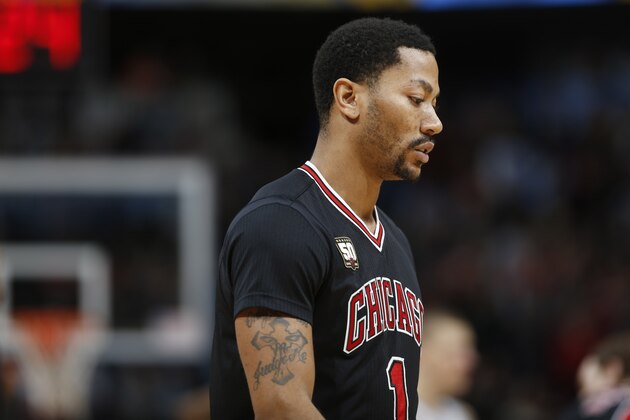 Chicago Bulls guard Derrick Rose (1) in the first half of an NBA basketball game Friday, Feb. 5, 2016, in Denver. (AP Photo/David Zalubowski)