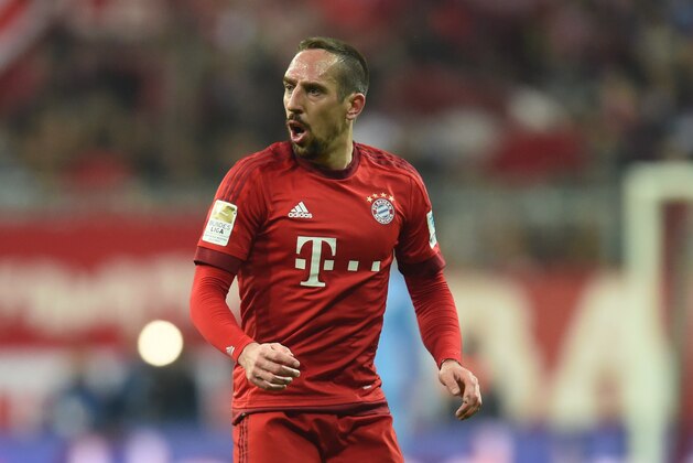 Bayern Munich's French midfielder Franck Ribery plays the ball during the German first division Bundesliga football match FC Bayern Muenchen vs SV Werder Bremen in Munich, southern Germany, on March 12, 2016. / AFP / CHRISTOF STACHE / RESTRICTIONS: DURING MATCH TIME: DFL RULES TO LIMIT THE ONLINE USAGE TO 15 PICTURES PER MATCH AND FORBID IMAGE SEQUENCES TO SIMULATE VIDEO. == RESTRICTED TO EDITORIAL USE == FOR FURTHER QUERIES PLEASE CONTACT DFL DIRECTLY AT 49 69 650050 (Photo credit should read CHRISTOF STACHE/AFP/Getty Images) Bayern Munich's French midfielder Franck Ribery plays the ball during the German first division Bundesliga football match FC Bayern Muenchen vs SV Werder Bremen in Munich, southern Germany, on March 12, 2016. / AFP / CHRISTOF STACHE / RESTRICTIONS: DURING MATCH TIME: DFL RULES TO LIMIT THE ONLINE USAGE TO 15 PICTURES PER MATCH AND FORBID IMAGE SEQUENCES TO SIMULATE VIDEO. == RESTRICTED TO EDITORIAL USE == FOR FURTHER QUERIES PLEASE CONTACT DFL DIRECTLY AT 49 69 650050 (Photo credit should read CHRISTOF STACHE/AFP/Getty Images)