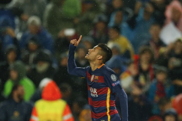 Barcelona's Neymar celebrates after scoring his side's first goal during the Champions League round of 16 second leg soccer match between FC Barcelona and Arsenal FC at the Camp Nou stadium in Barcelona, Spain, Wednesday, March 16, 2016. (AP Photo/Manu Fernandez) Barcelona's Neymar celebrates after scoring his side's first goal during the Champions League round of 16 second leg soccer match between FC Barcelona and Arsenal FC at the Camp Nou stadium in Barcelona, Spain, Wednesday, March 16, 2016. (AP Photo/Manu Fernandez)