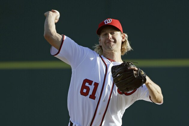 Washington Nationals' Bronson Arroyo pitches against the Houston Astros in the first inning of a spring training baseball game, Thursday, March 10, 2016, in Viera, Fla. (AP Photo/John Raoux)