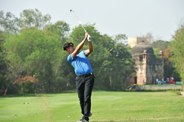 NEW DELHI, INDIA - MARCH 17:  Daniel Im of USA plays a shot during the first round of Hero Indian Open at Delhi Golf Club on March 17, 2016 in New Delhi, India.  (Photo by Stuart Franklin/Getty Images)