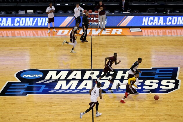 DENVER, CO - MARCH 16:  The Iona Gaels practice prior to their game against the Iowa State Cyclones in the first round of the NCAA basketball tournament at Pepsi Center on March 16, 2016 in Denver, Colorado.  (Photo by Sean M. Haffey/Getty Images)